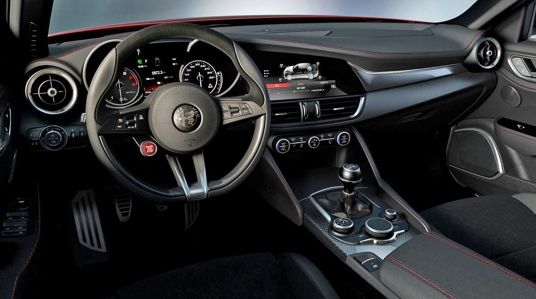 giulia_interior