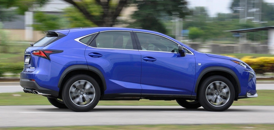 lexus_nx17