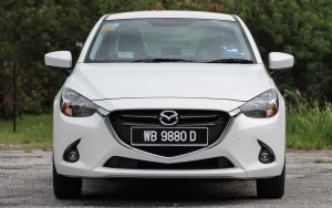 mazda2_15