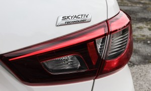 mazda2_19