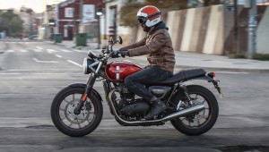 triumph_st_11
