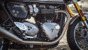 thruxton_motor