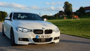 bmw_330e_09