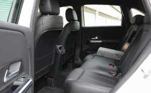 mercedes_benz_b200-09