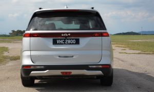 kia_carnival-03